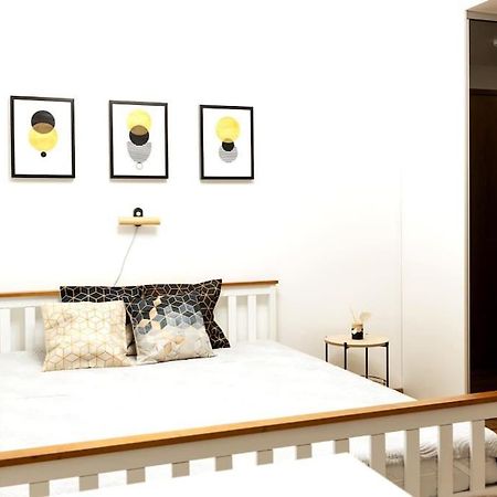 Modern & Cozy Place In The Very Heart Of טאלין מראה חיצוני תמונה