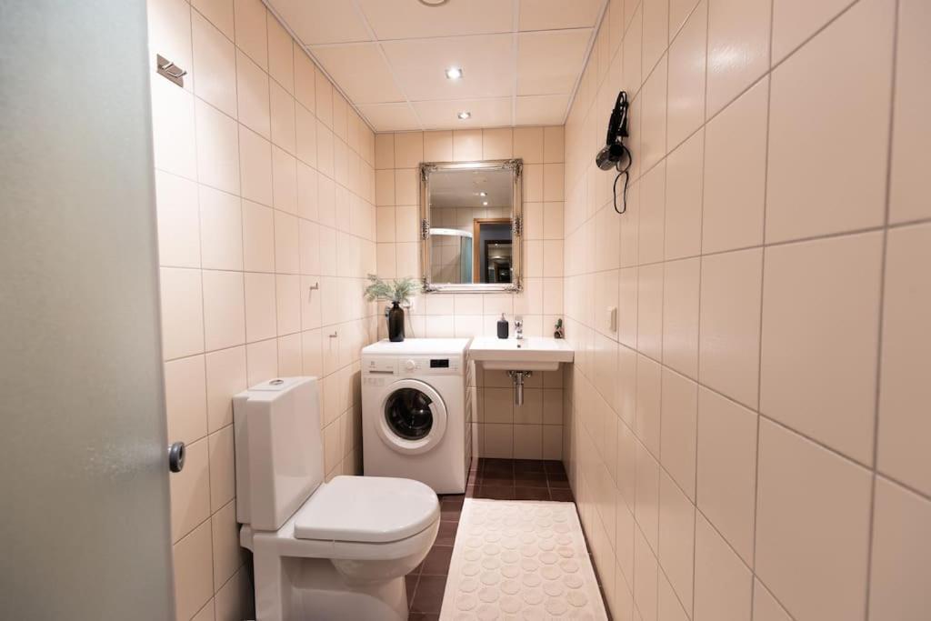 Modern & Cozy Place In The Very Heart Of טאלין מראה חיצוני תמונה